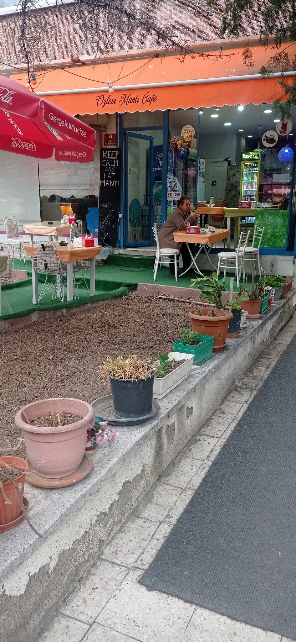 Özlem Mantı Ve Cafe