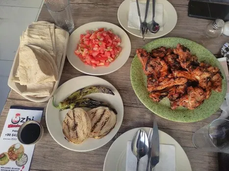 OZBİ CHİCKEN & GRİLL resimleri