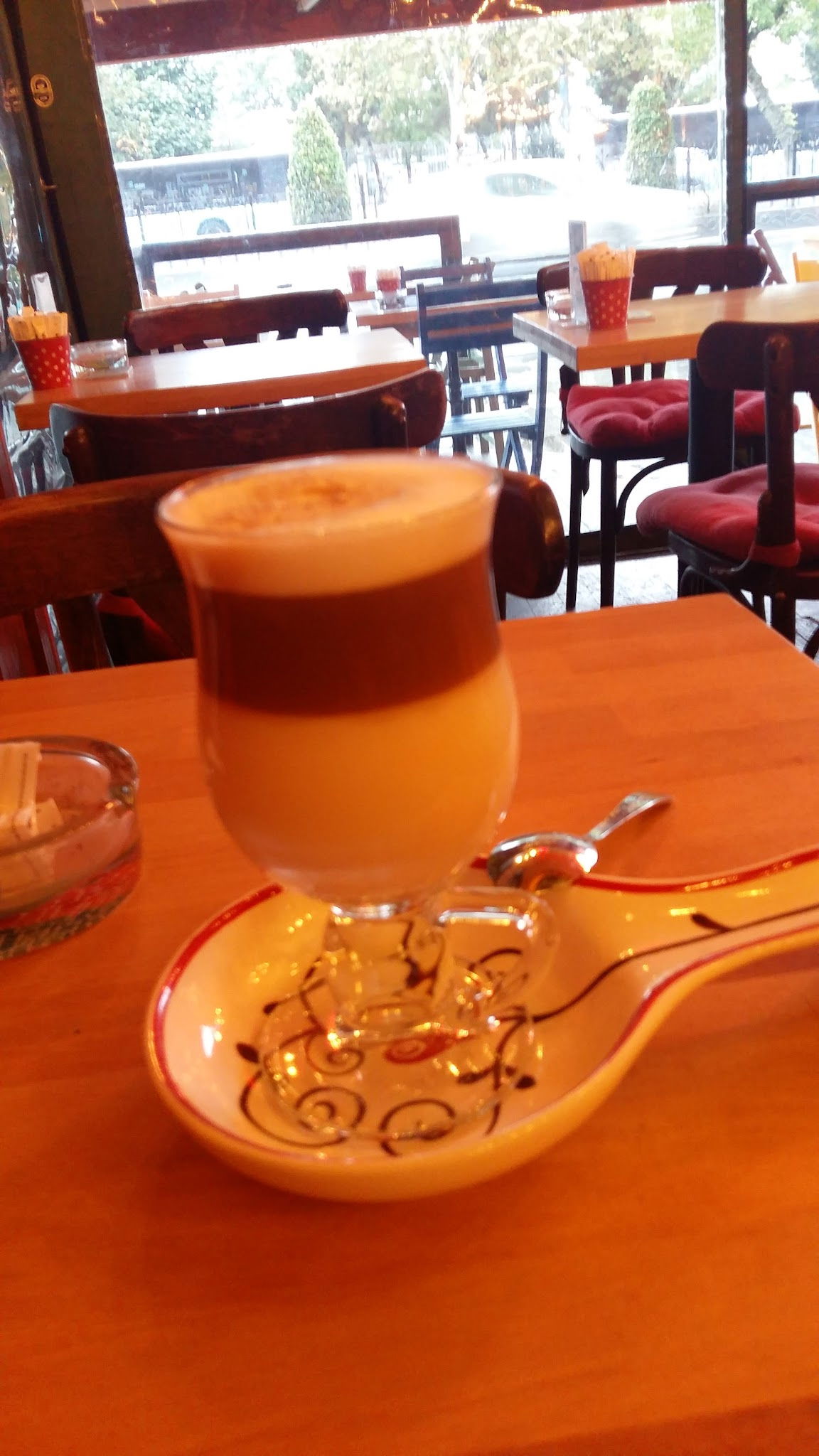 Kahverengi Cafe Çapa