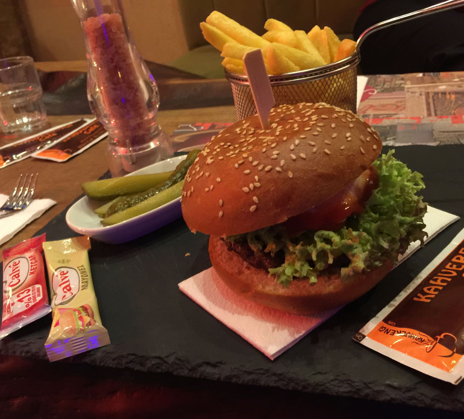 Kahverengi Cafe Çapa