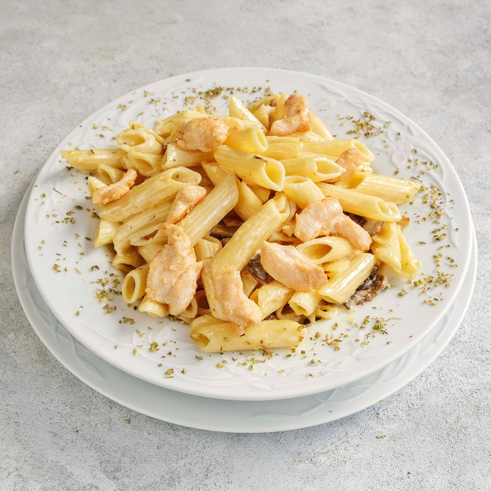 Tavuklu Mantarlı Penne
