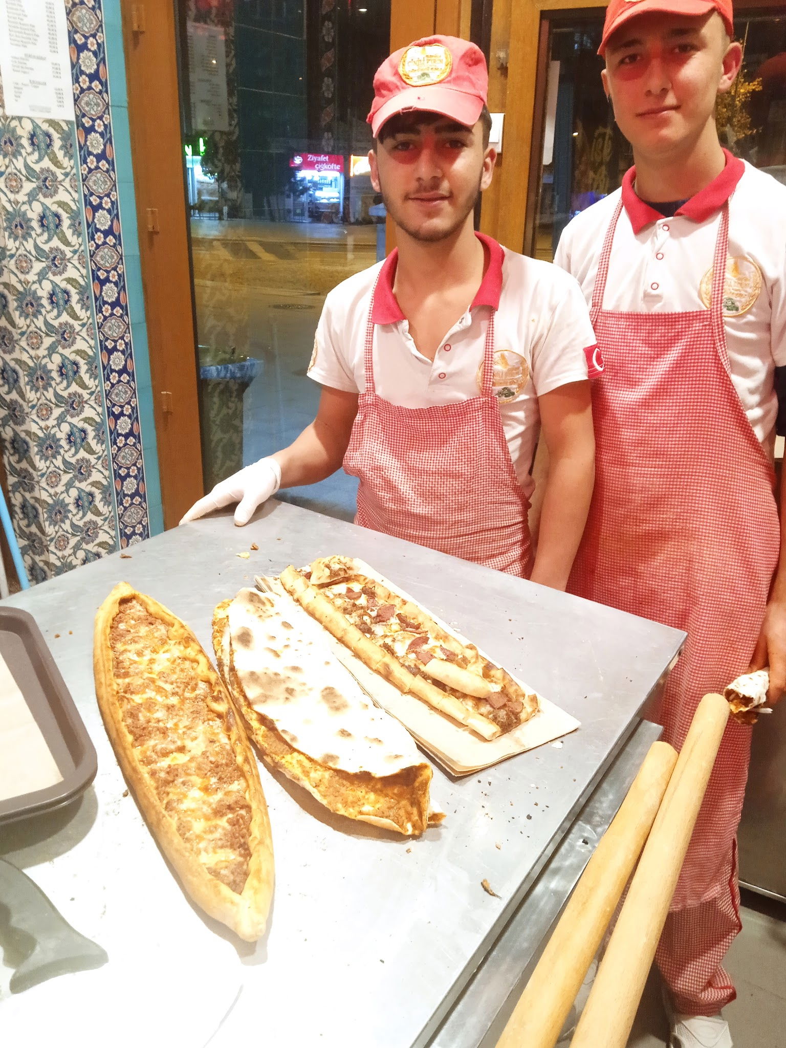 Tarihi Çinili Fırın Dürümcü Baba-Pide,Kebap,Lahmacun