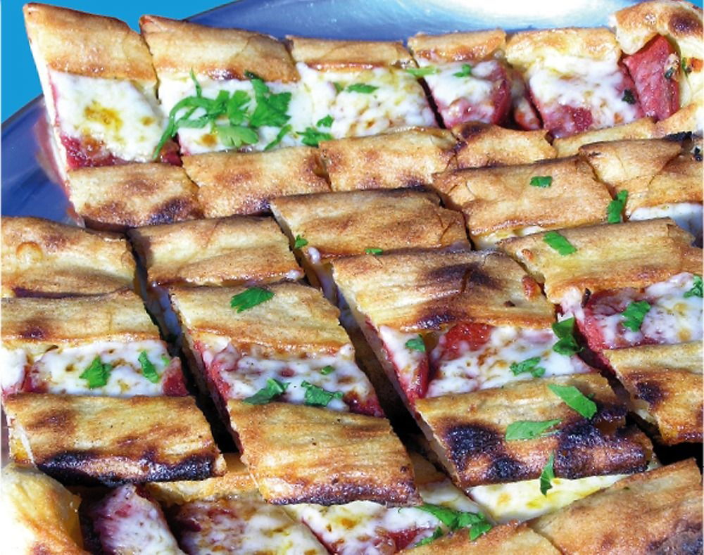 Sucuklu Kaşarlı Pide