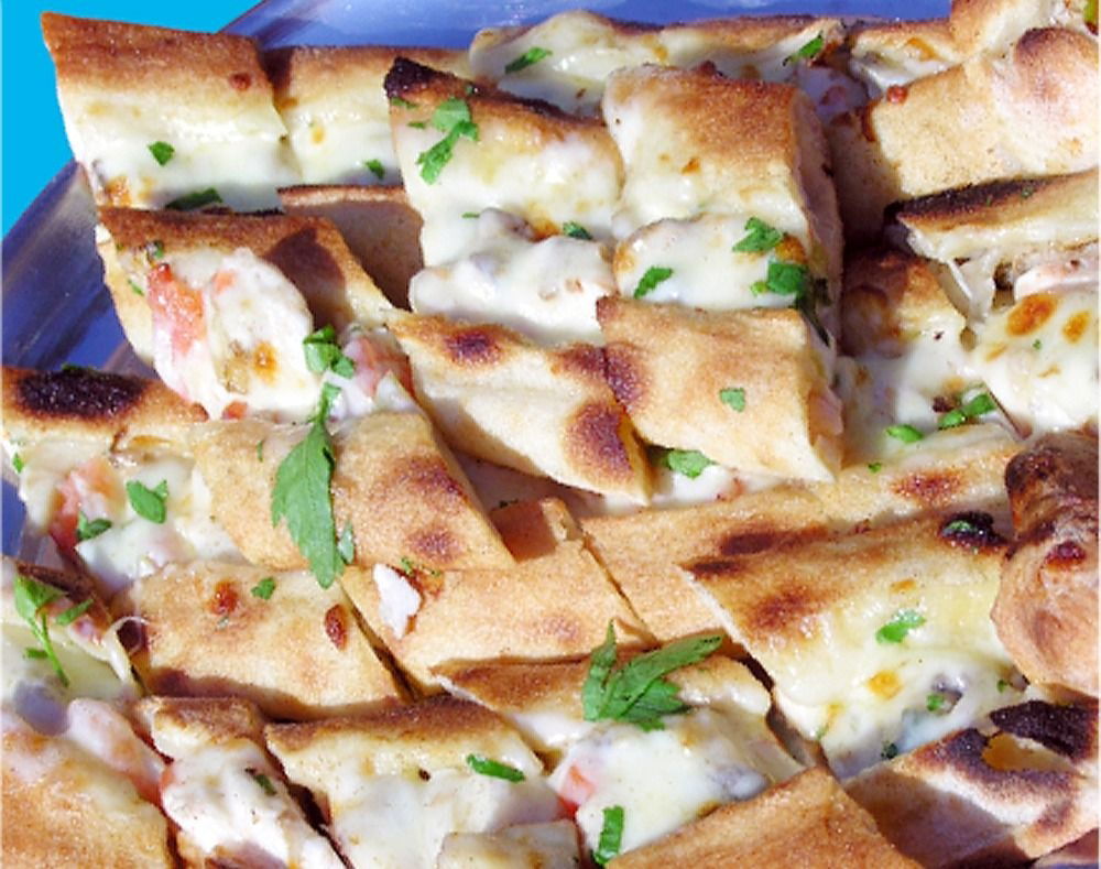 Tavuklu Kaşarlı Pide