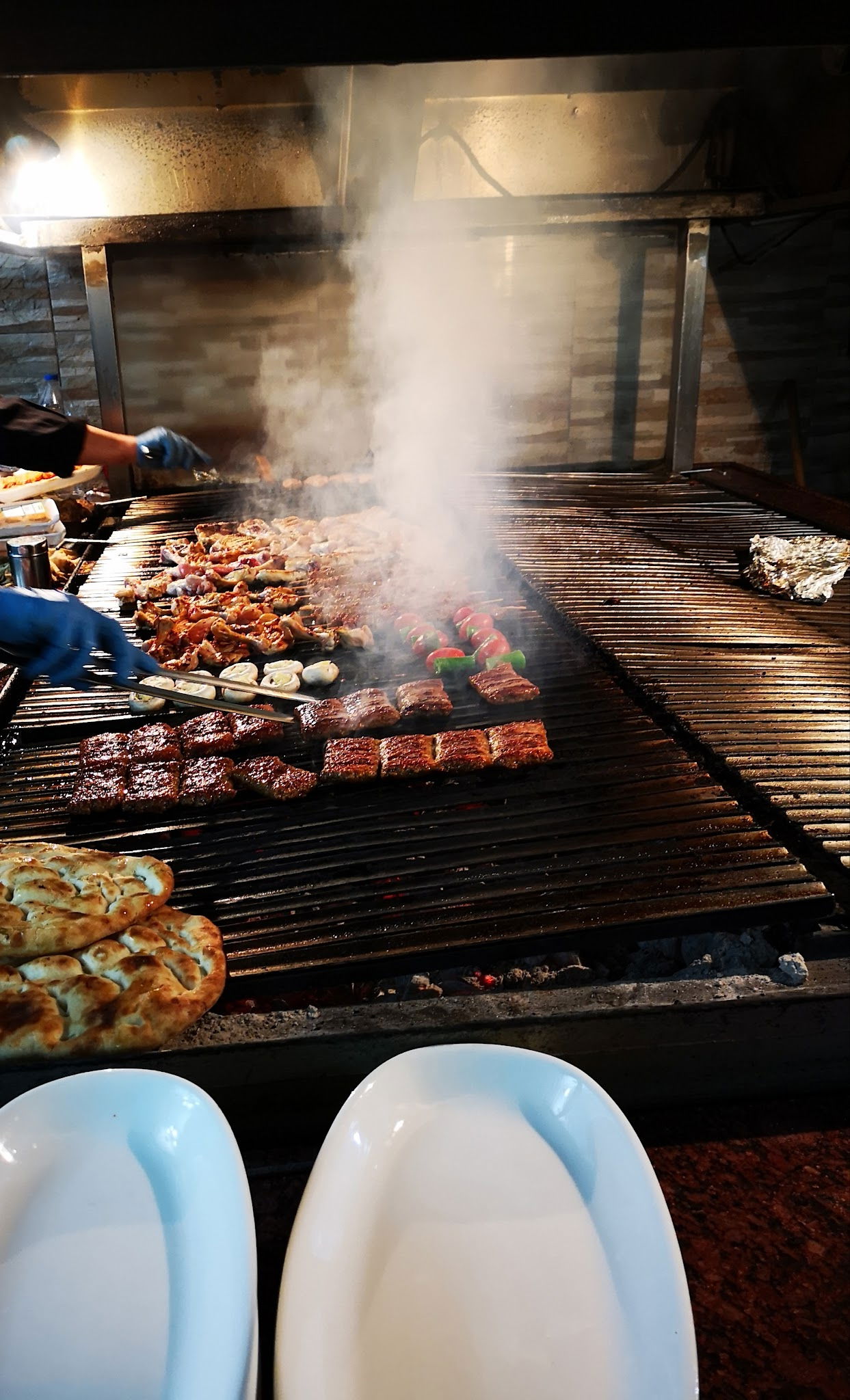 Semiz Et Kağıthane Şubesi Kasap & Izgara Salonları