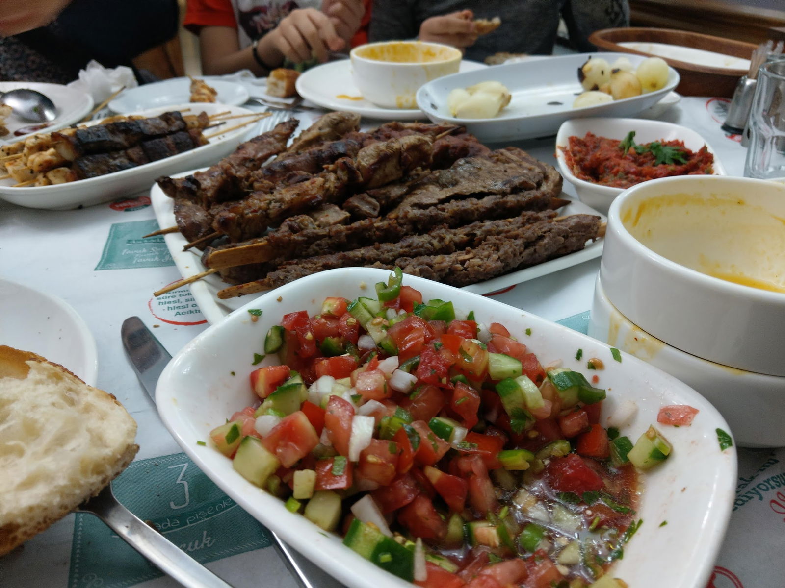 Semiz Et Kağıthane Şubesi Kasap & Izgara Salonları