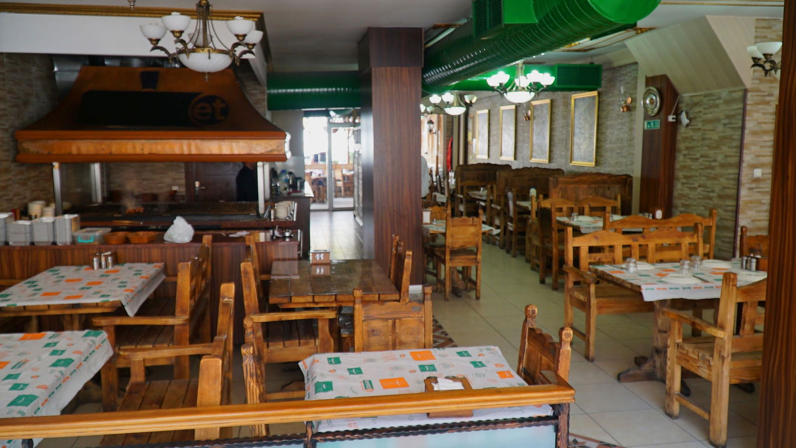 Semiz Et Kağıthane Şubesi Kasap & Izgara Salonları