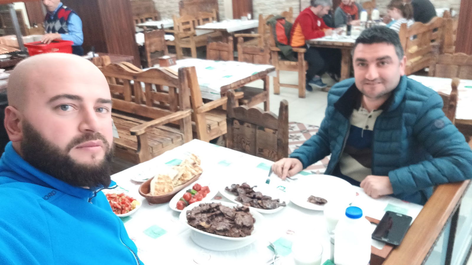 Semiz Et Kağıthane Şubesi Kasap & Izgara Salonları