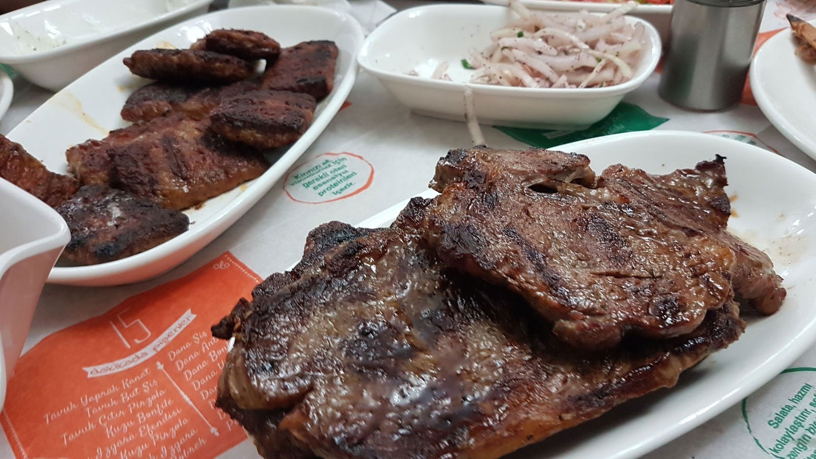 Semiz Et Kağıthane Şubesi Kasap & Izgara Salonları