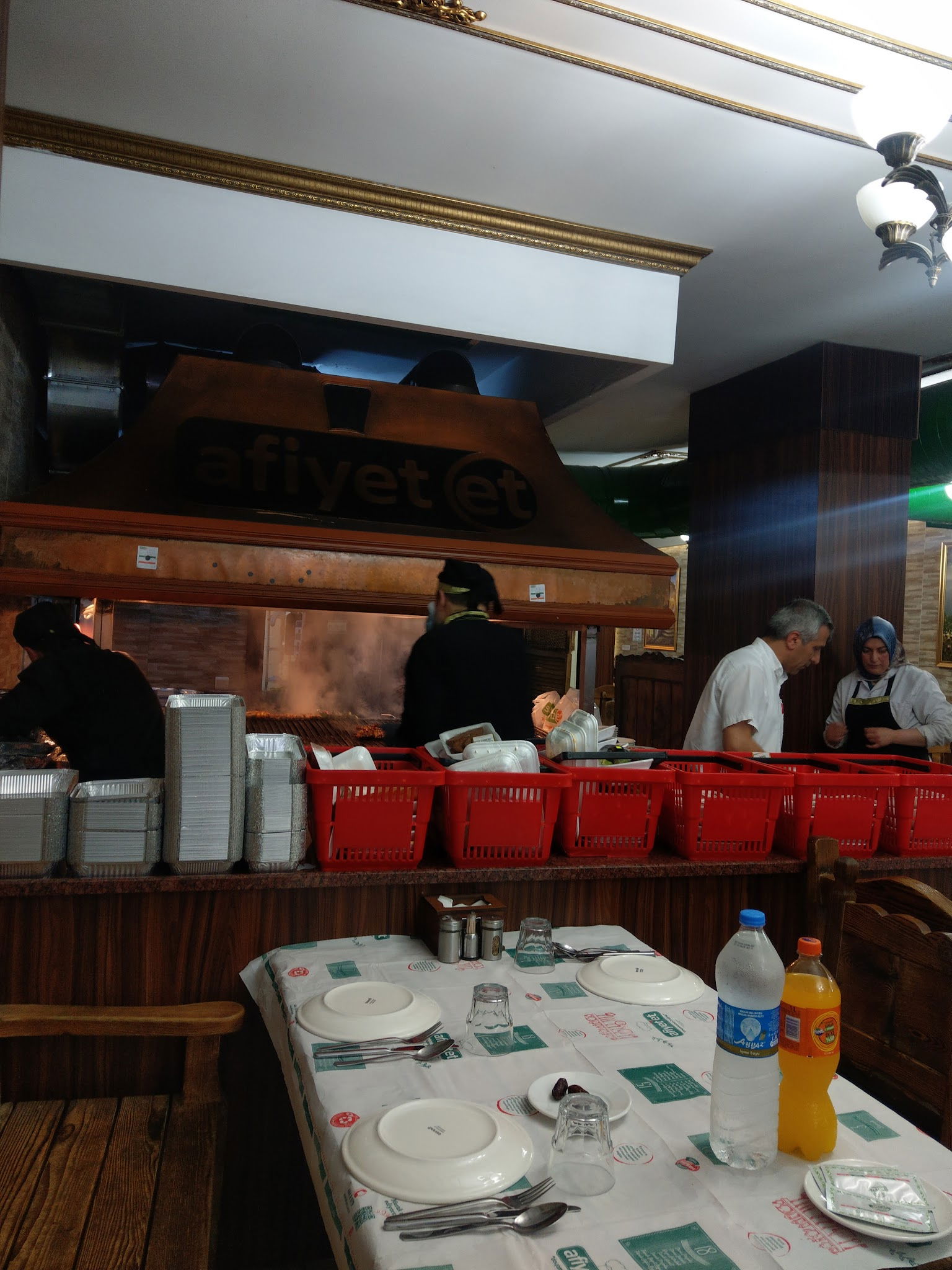 Semiz Et Kağıthane Şubesi Kasap & Izgara Salonları