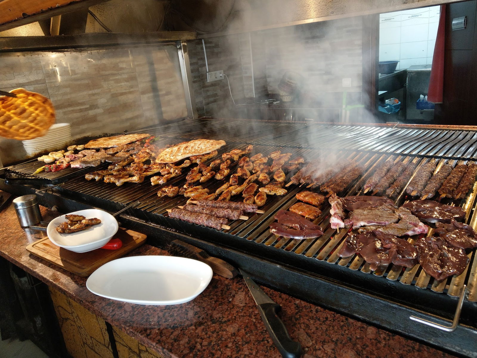 Semiz Et Kağıthane Şubesi Kasap & Izgara Salonları