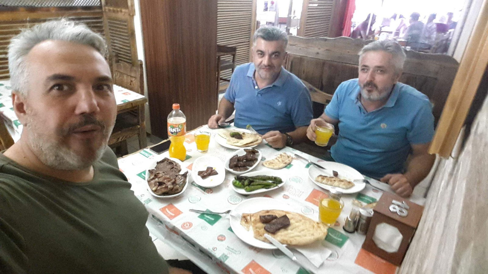 Semiz Et Kağıthane Şubesi Kasap & Izgara Salonları