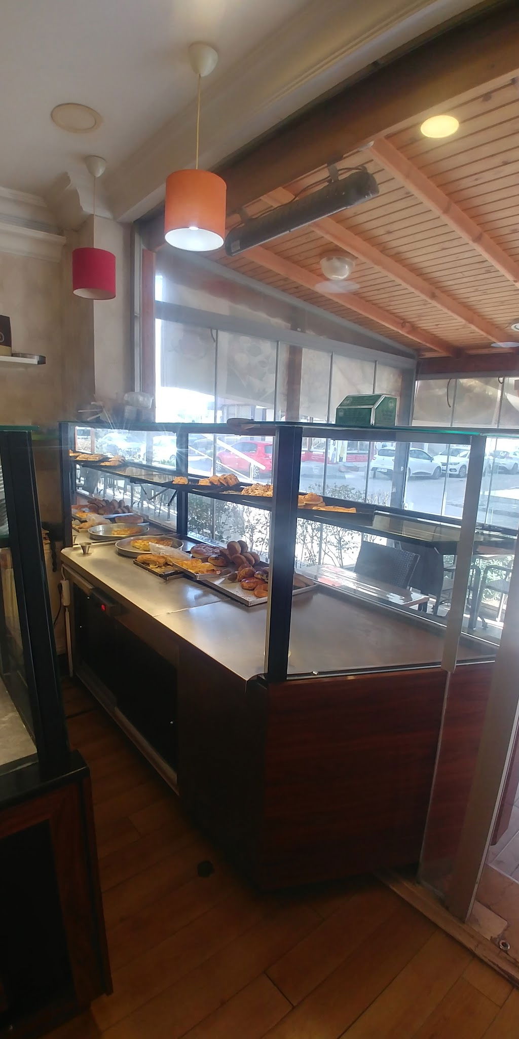 Festi̇no Pasta & Cafe