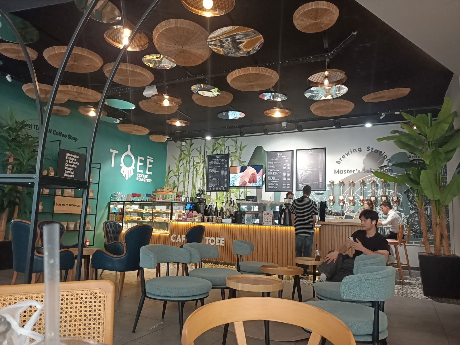 Caffé Di Toeé Bestekar