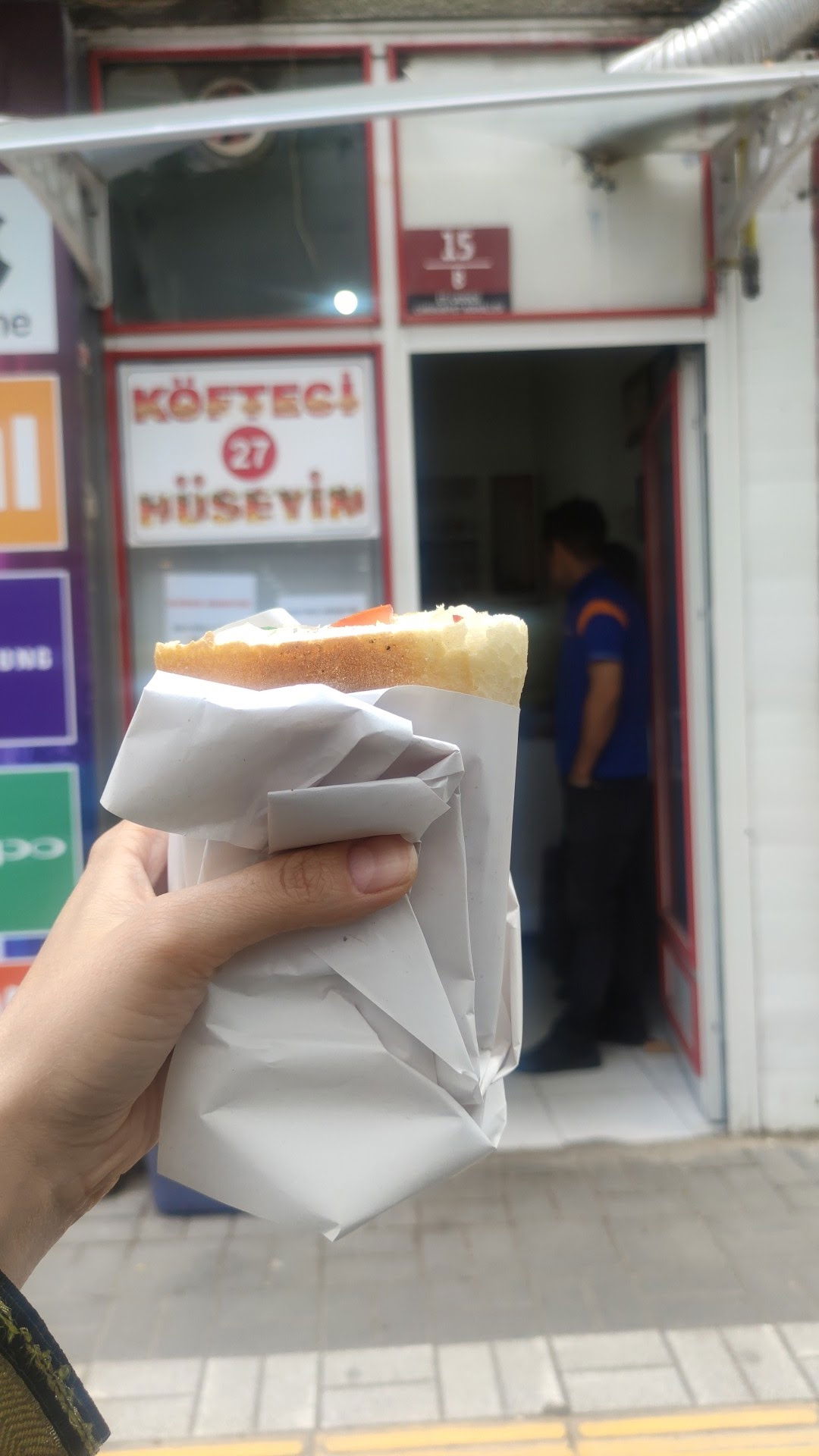 Köfteci̇ Hüseyi̇n 27