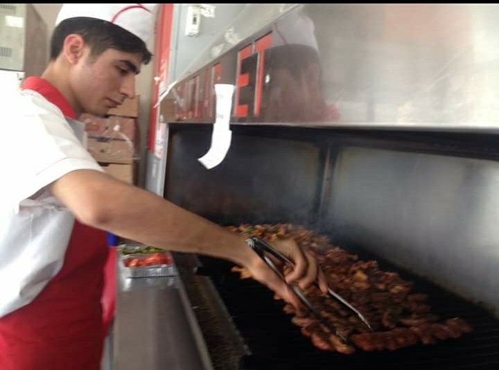 Oğuzlar Döner Et Mangal