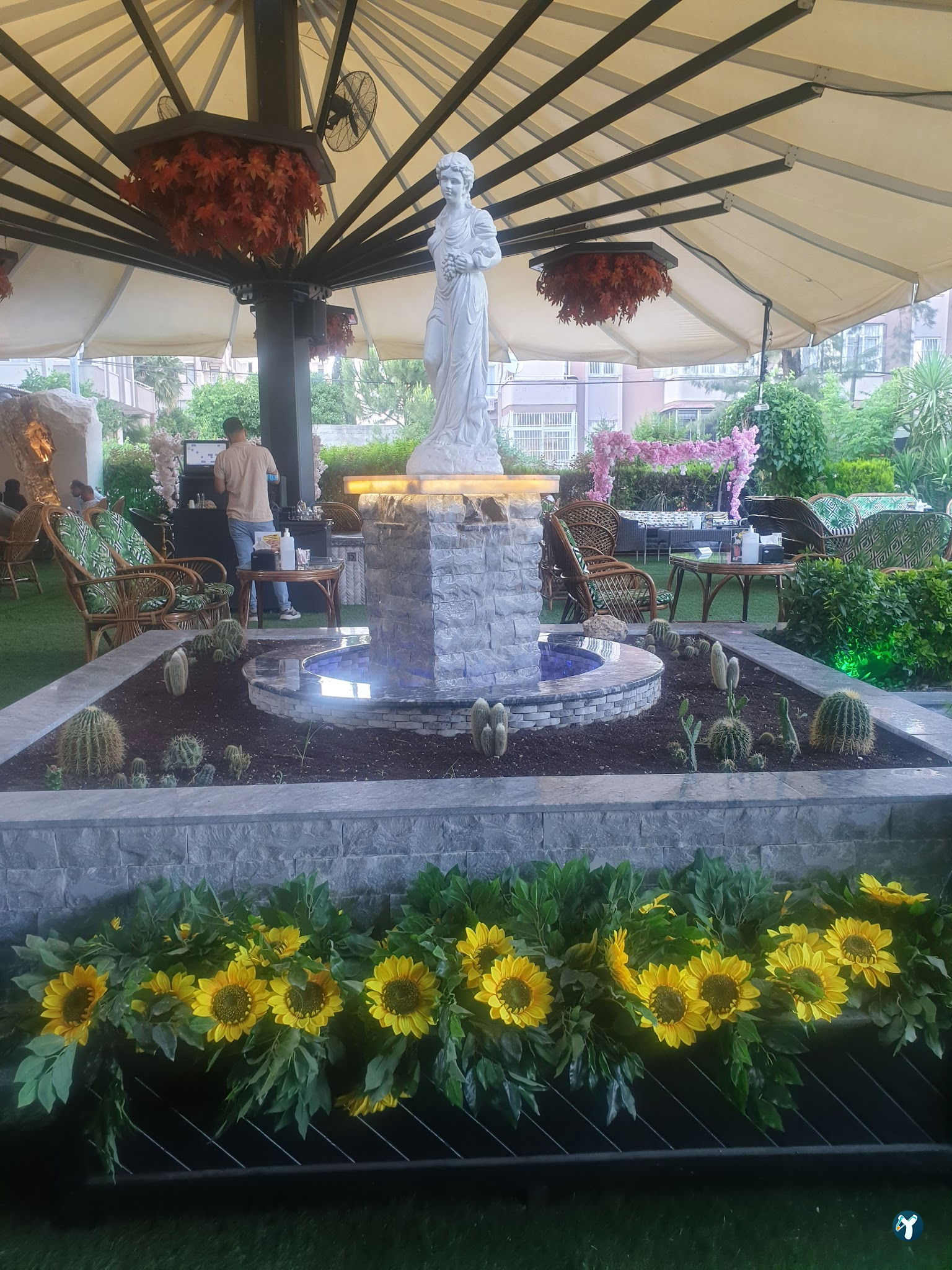 Kaktus Garden Cafe Restaurant
