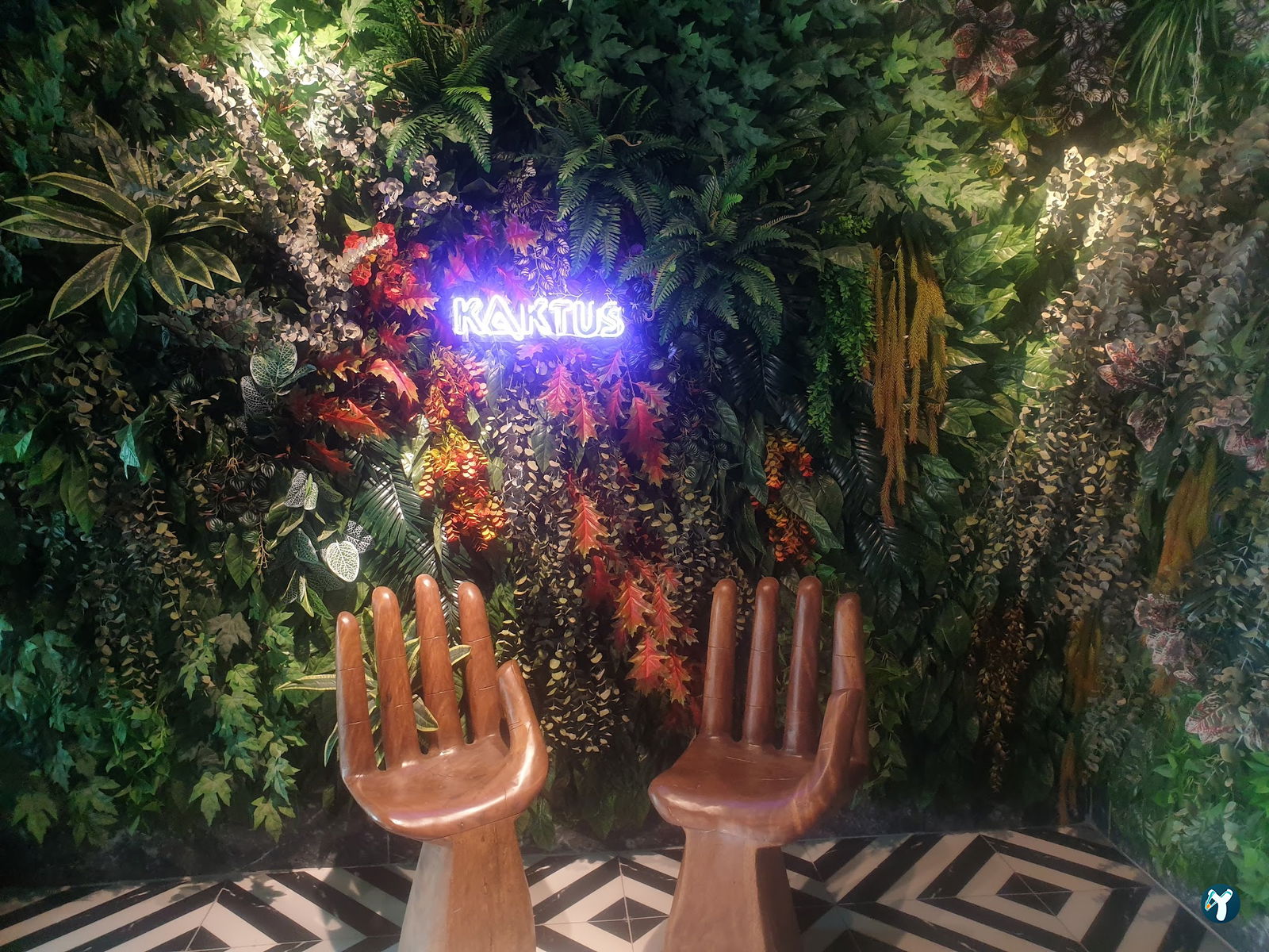 Kaktus Garden Cafe Restaurant